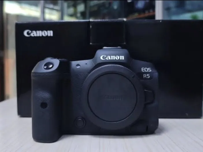 Canon EOS R5 Mark II Camera for sales